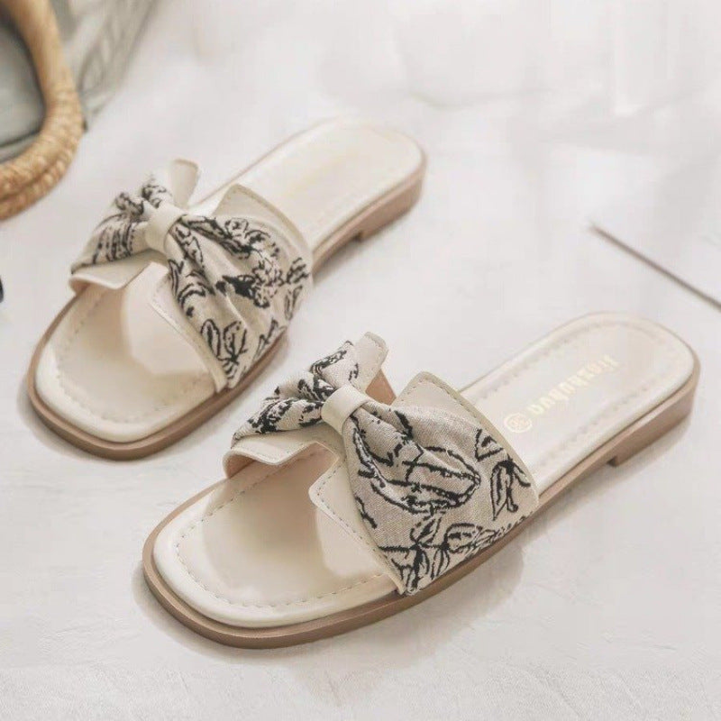 Sandales de Style Françaises avec Jupe – Élégance et Confort