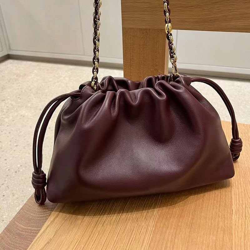 Sac à Bandoulière en Cuir Vachette – Élégance Contemporaine