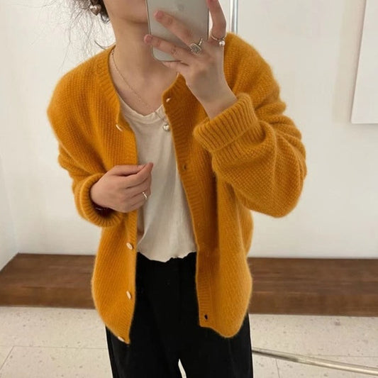 Cardigan en Cachemire Épais à Col Rond – Élégance Automnale