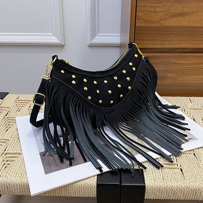 Sac à Bandoulière Rétro avec Glands et Rivets – Élégance Bohème