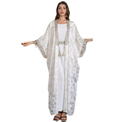 Robe Abaya en Satin à Manches Bouffantes – Élégance Contemporaine