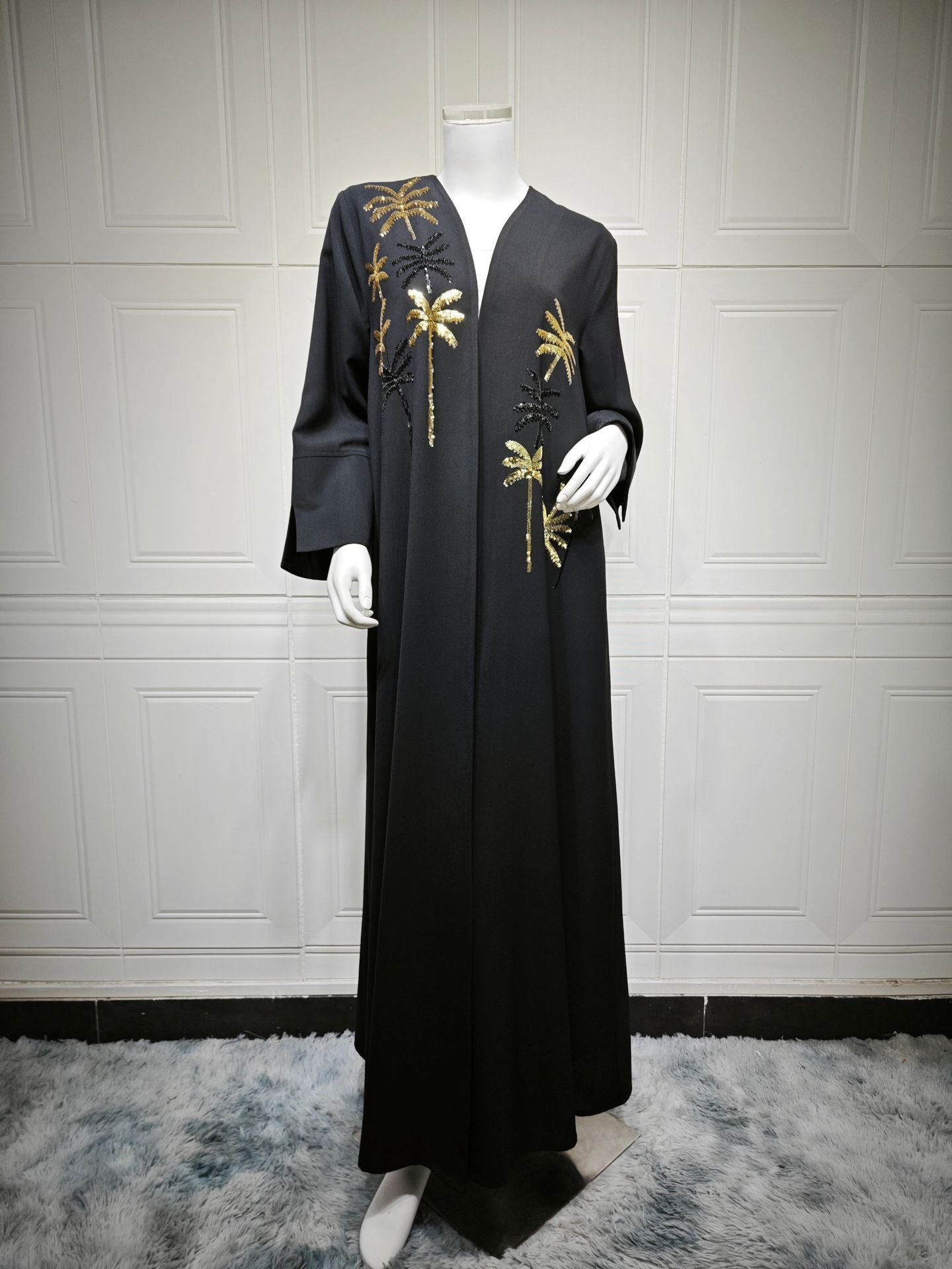 Robe Longue Satinée à Manches Longues – Élégance et Confort