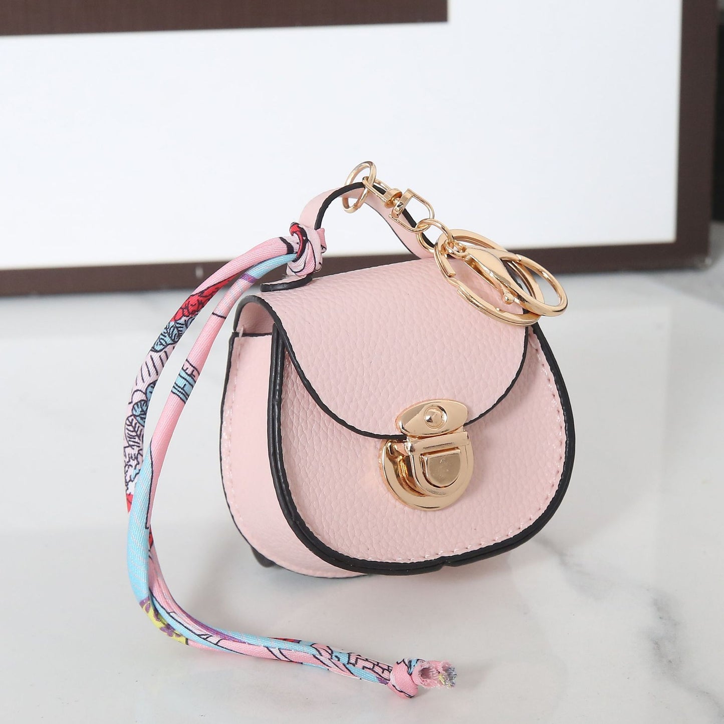 Porte-Monnaie Pendentif Multifonction – Compact et Pratique