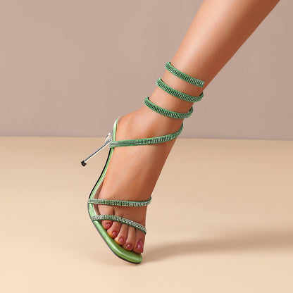 Sandales à Talon Aiguille avec Design Serpent en Strass – Élégance et Audace