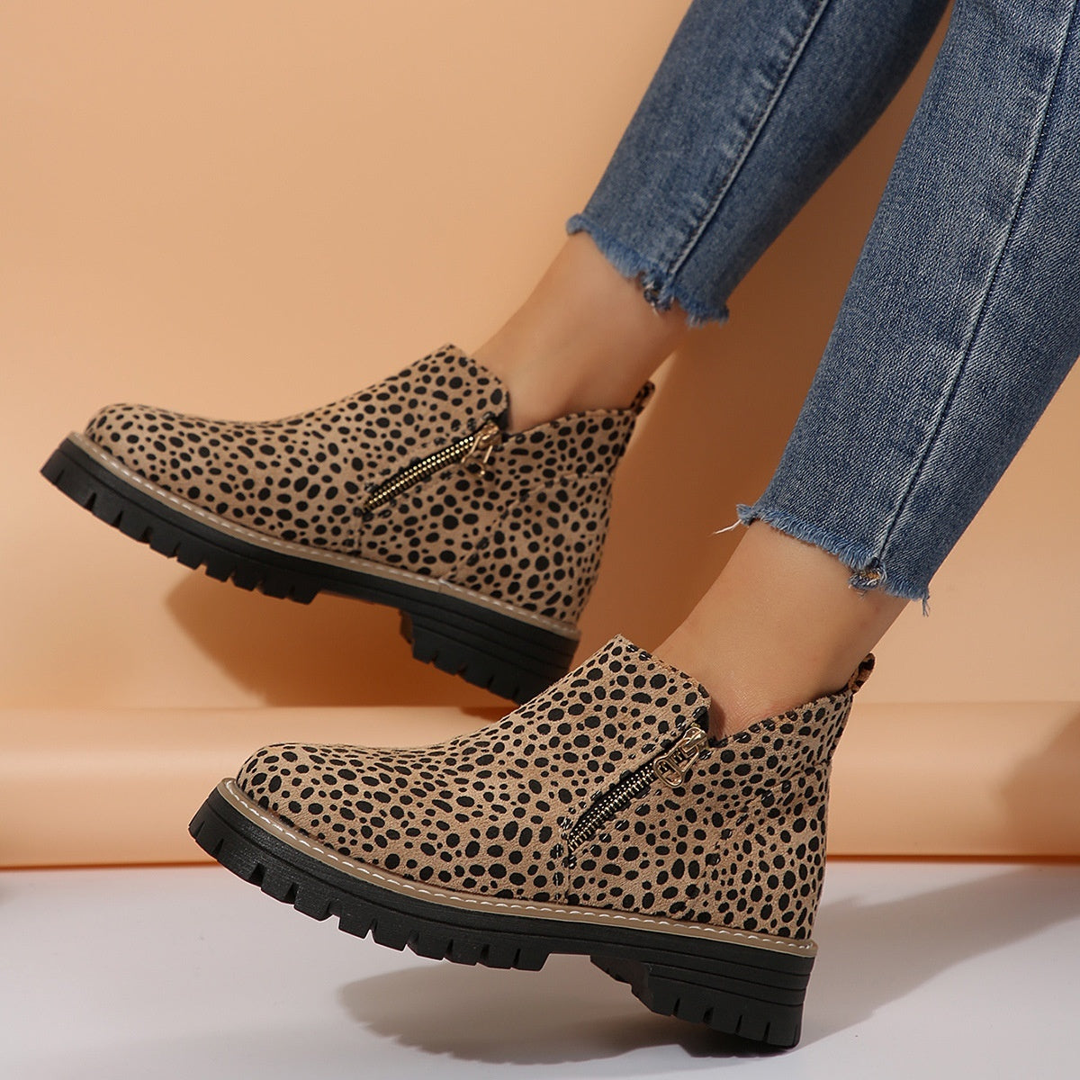 Bottines Chelsea en Daim – Élégance Automne-Hiver