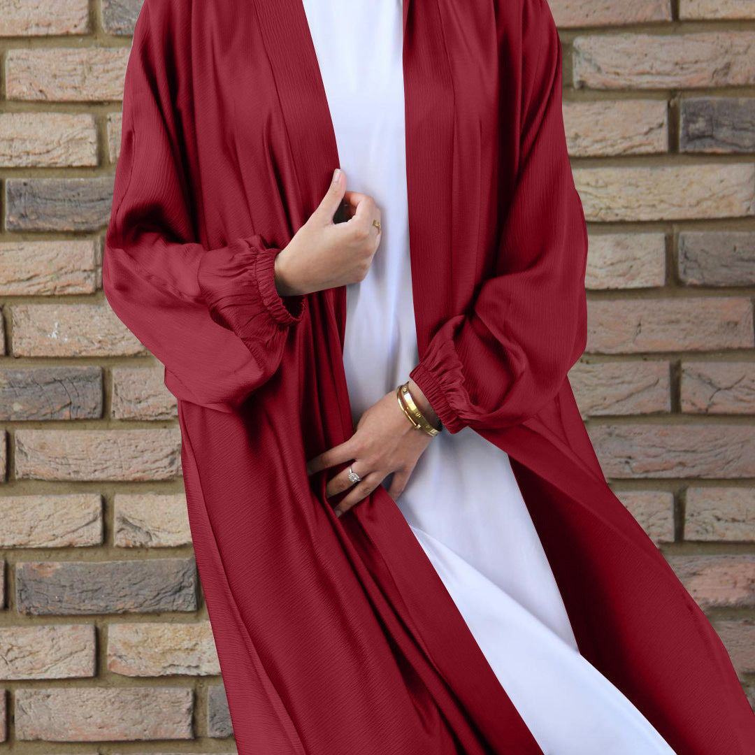 Cardigan-Robe en Satin à Manches Bouffantes – Élégance Contemporaine