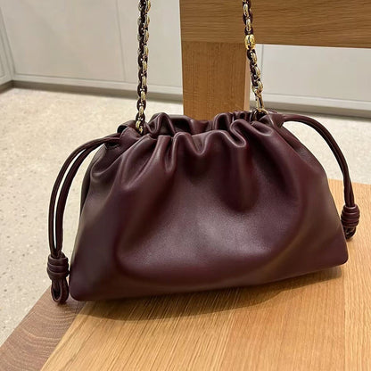 Sac à Bandoulière en Cuir Vachette – Élégance Contemporaine