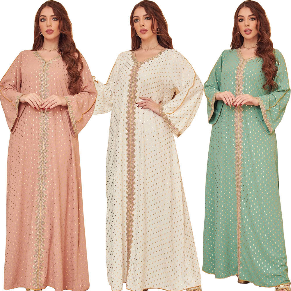 Robe longue en satin bronze à manches longues – Élégance intemporelle