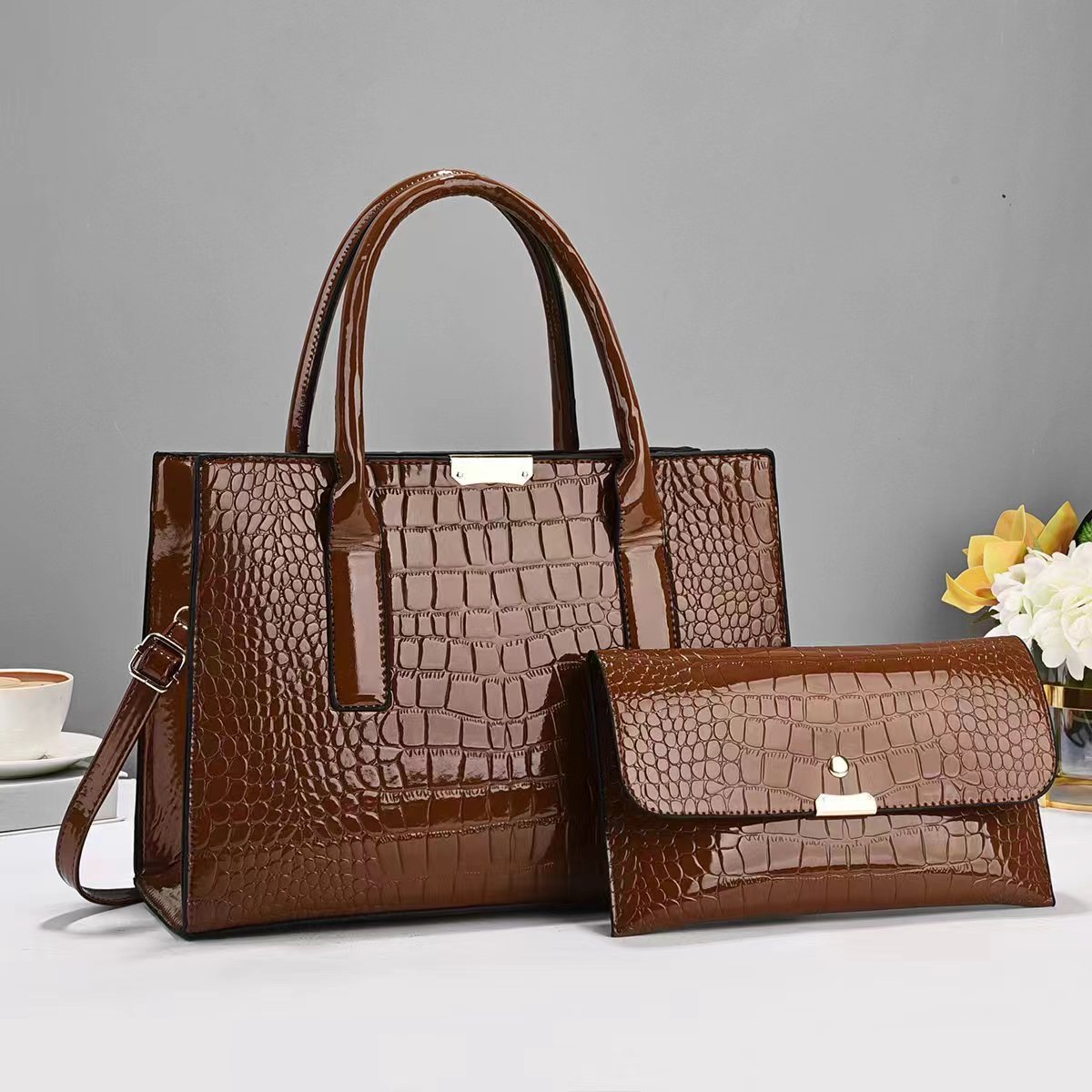 Sac à Bandoulière Réversible en PU – Élégance Douceur