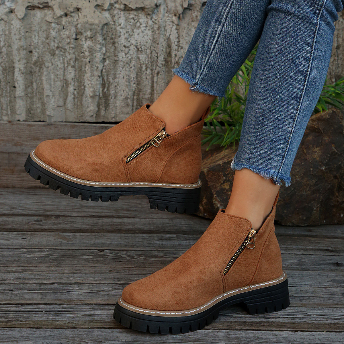 Bottines Chelsea en Daim – Élégance Automne-Hiver