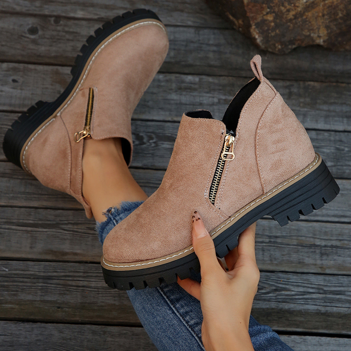Bottines Chelsea en Daim – Élégance Automne-Hiver