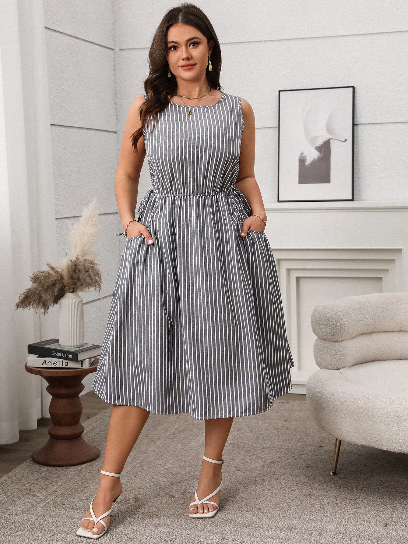 Robe Décontractée à Rayures Bicolores avec Poches – Élégance et Confort