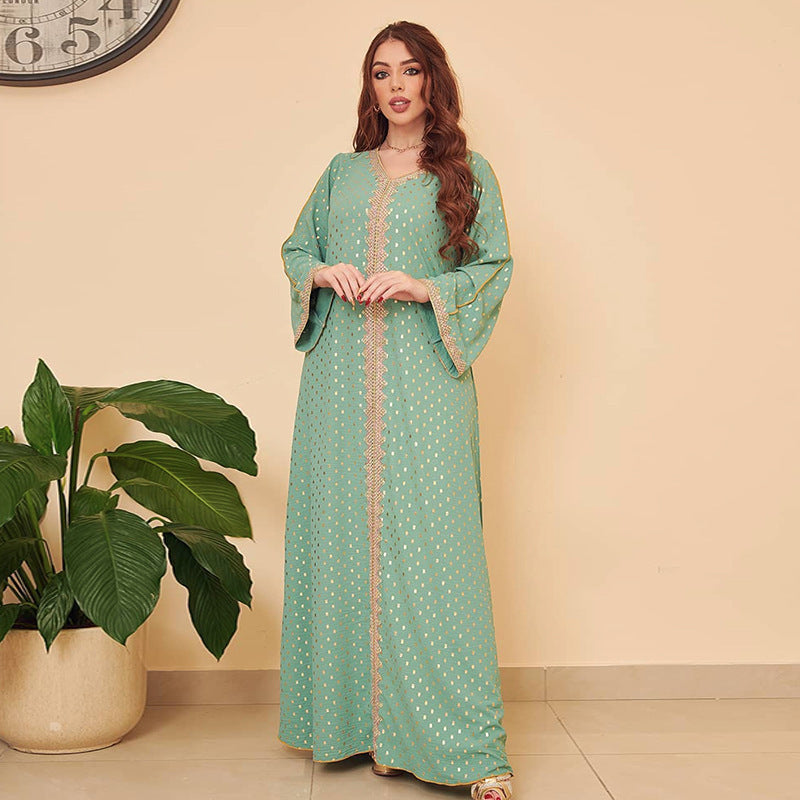 Robe longue en satin bronze à manches longues – Élégance intemporelle