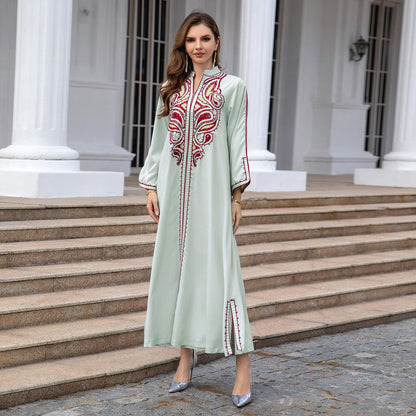 Robe Brodée Élégante – Chic Moderne pour Toutes Occasions