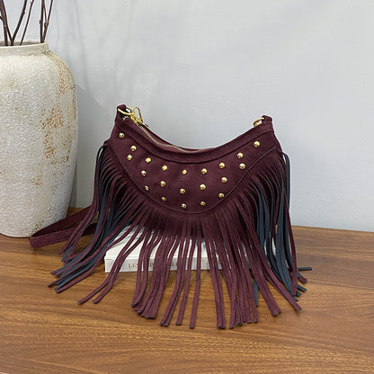 Sac à Bandoulière Rétro avec Glands et Rivets – Élégance Bohème