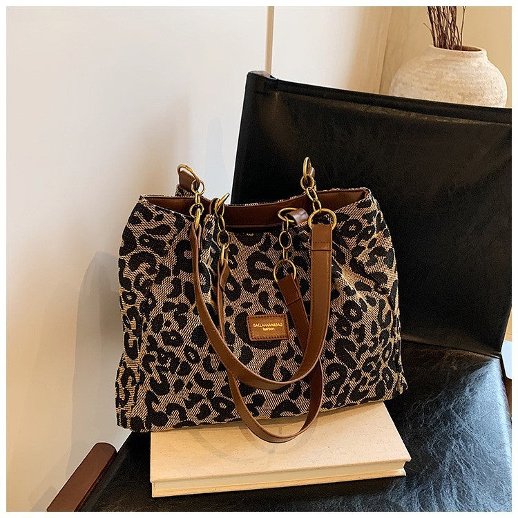 Sac à Bandoulière Léopard – Élégance Sauvage