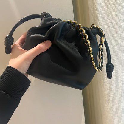 Sac à Bandoulière en Cuir Vachette – Élégance Contemporaine
