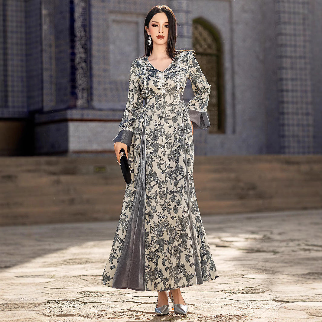 Robe Satin Imprimée à Col V – Élégance et Confort